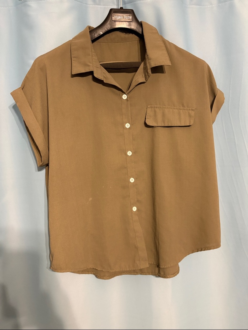 Lightweight Short-Sleeve Button-Up Top in Olive Green